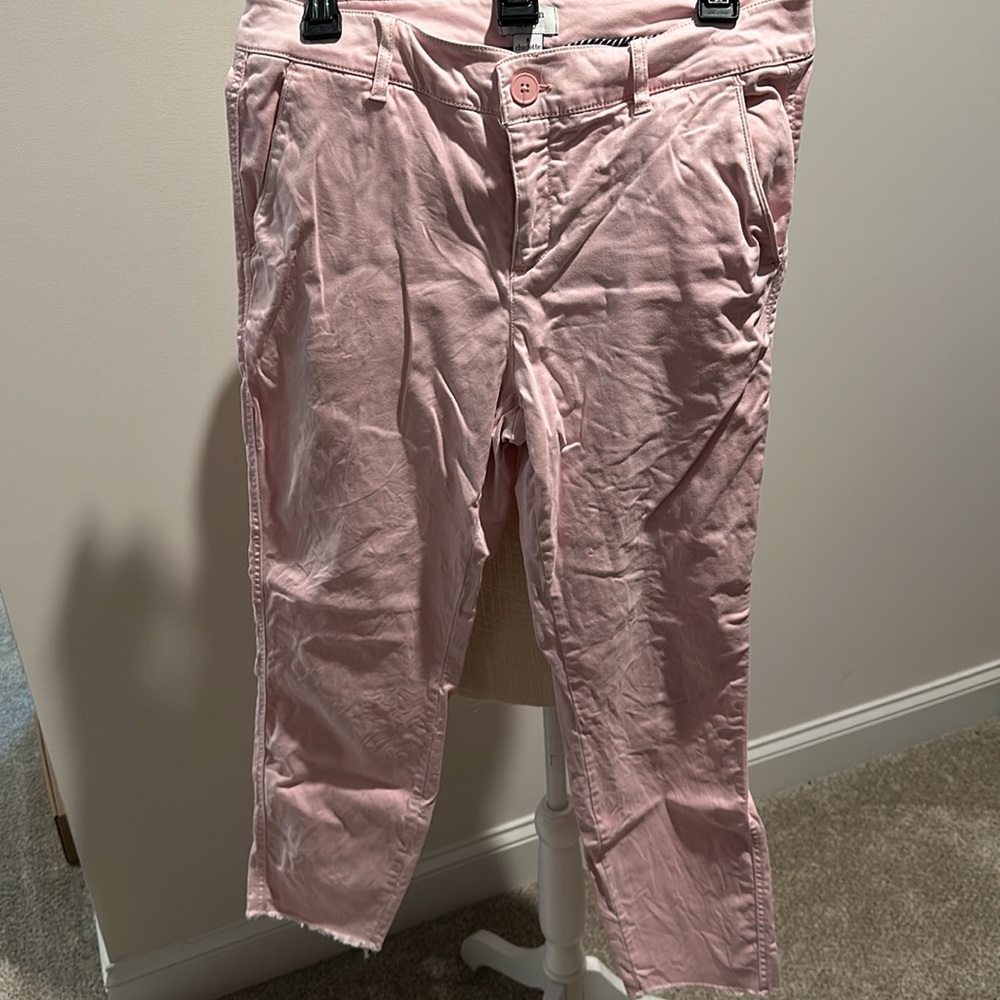 Crown and Ivy woman’s capris